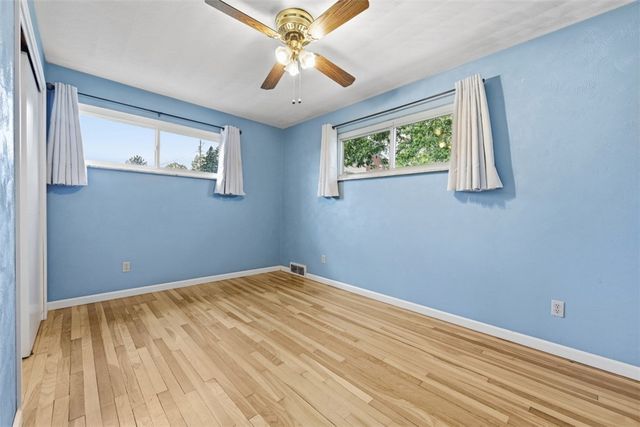 12000 Lee Dr, North Huntingdon, PA 15642