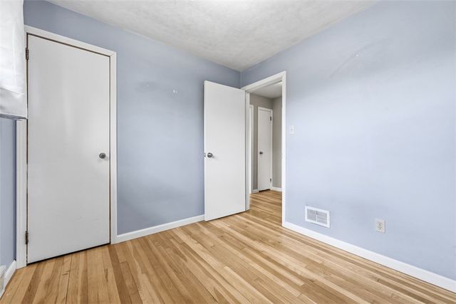 12000 Lee Dr, North Huntingdon, PA 15642