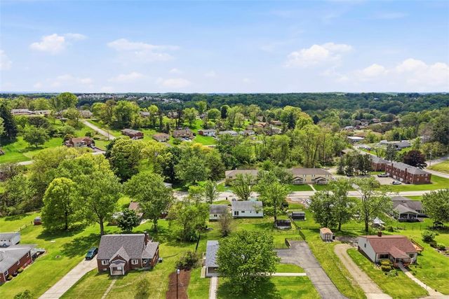 12000 Lee Dr, North Huntingdon, PA 15642