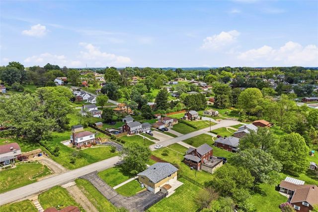 12000 Lee Dr, North Huntingdon, PA 15642