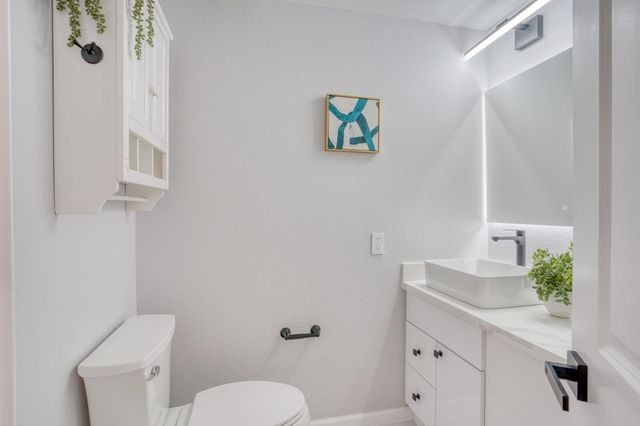 227 Ada Avenue B, Mountain View, CA 94043