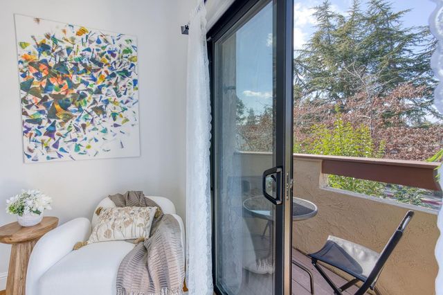 227 Ada Avenue B, Mountain View, CA 94043