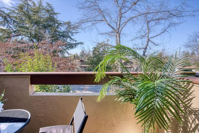 227 Ada Avenue B, Mountain View, CA 94043