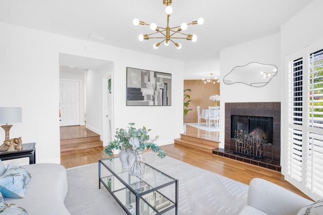 227 Ada Avenue B, Mountain View, CA 94043