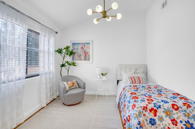 227 Ada Avenue B, Mountain View, CA 94043