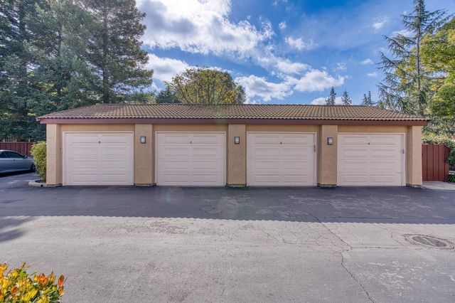 227 Ada Avenue B, Mountain View, CA 94043