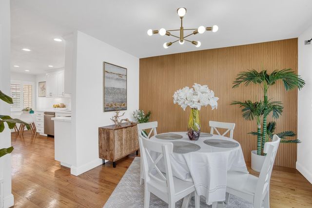 227 Ada Avenue B, Mountain View, CA 94043