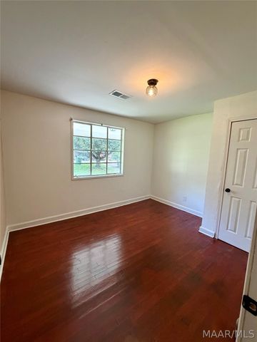 33 Evans Drive, Montgomery, AL 36108