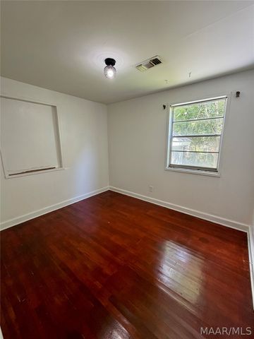 33 Evans Drive, Montgomery, AL 36108