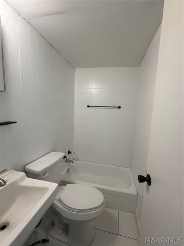 33 Evans Drive, Montgomery, AL 36108