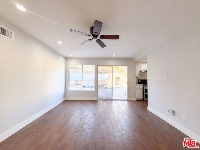 20021 Kent Lane, Santa Clarita, CA 91351