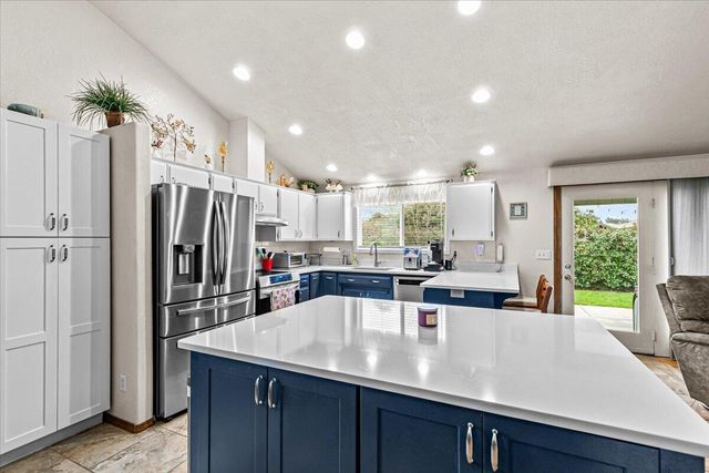 1258 Joshua Court, Central Point, OR 97502