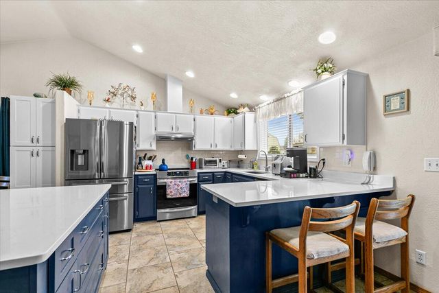 1258 Joshua Court, Central Point, OR 97502