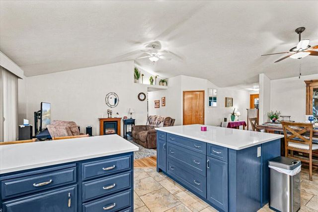 1258 Joshua Court, Central Point, OR 97502