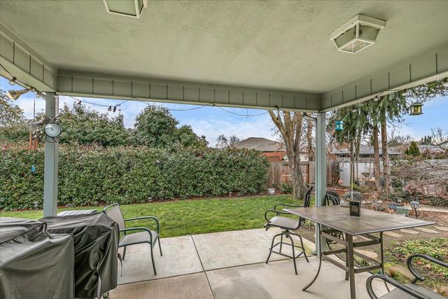 1258 Joshua Court, Central Point, OR 97502