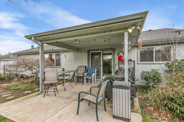 1258 Joshua Court, Central Point, OR 97502