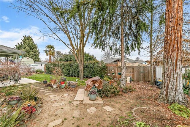 1258 Joshua Court, Central Point, OR 97502