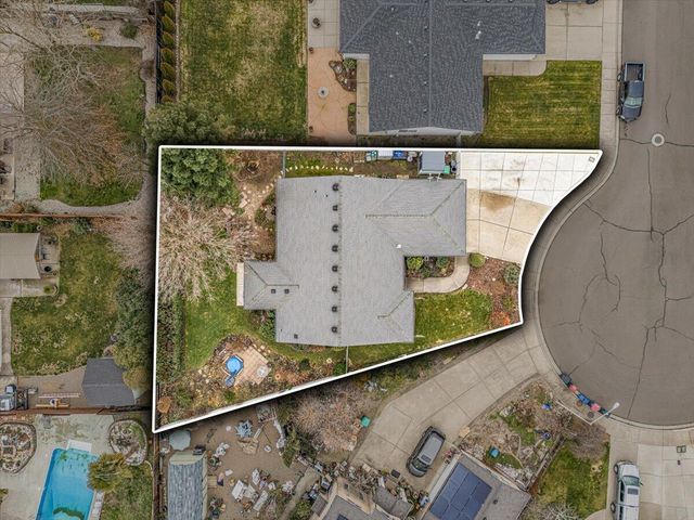 1258 Joshua Court, Central Point, OR 97502