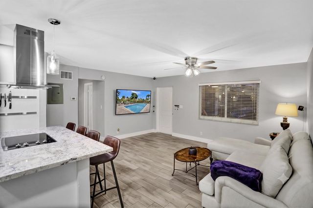 600 NE 7TH Avenue 8, Fort Lauderdale, FL 33304