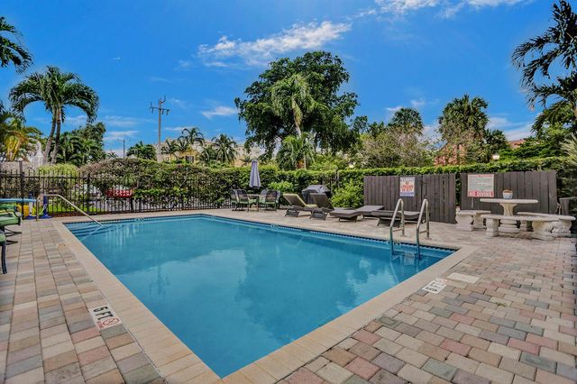 600 NE 7TH Avenue 8, Fort Lauderdale, FL 33304