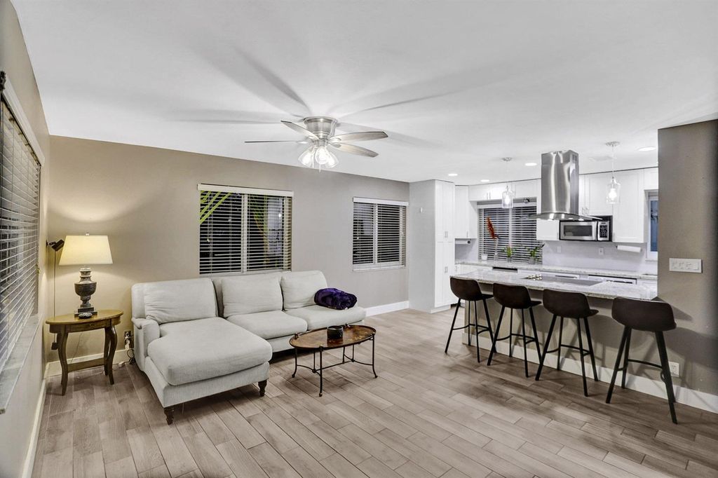 600 NE 7TH Avenue 8, Fort Lauderdale, FL 33304