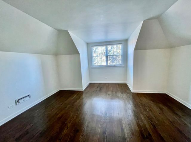 3701 W North Shore Avenue, Lincolnwood, IL 60712