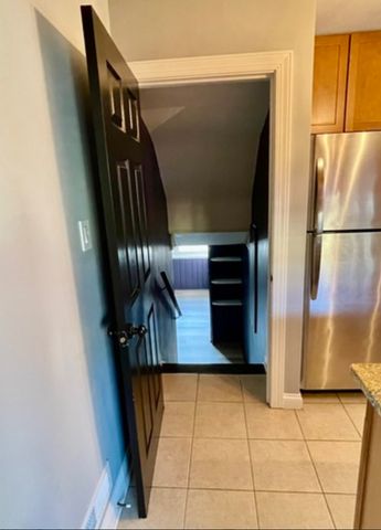 3701 W North Shore Avenue, Lincolnwood, IL 60712