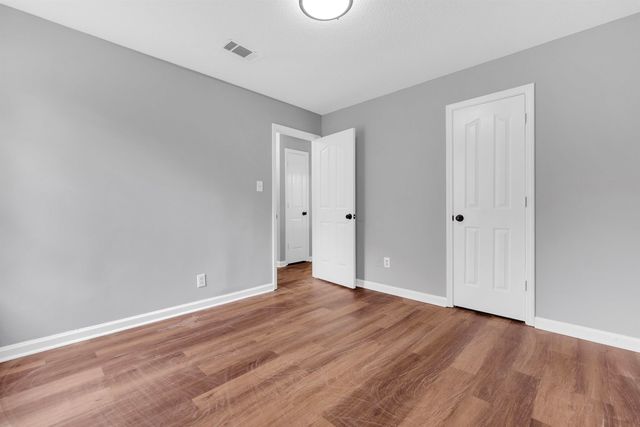 2568 PARKVIEW DR, Memphis, TN 38128