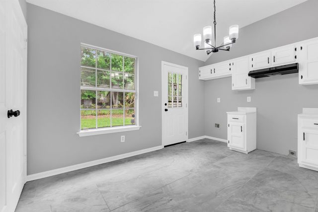 2568 PARKVIEW DR, Memphis, TN 38128