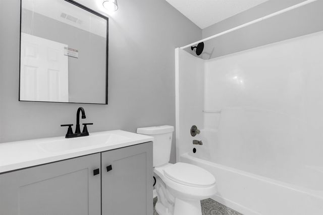 2568 PARKVIEW DR, Memphis, TN 38128