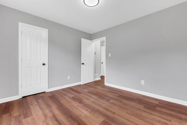 2568 PARKVIEW DR, Memphis, TN 38128