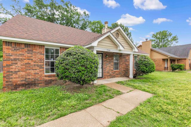 2568 PARKVIEW DR, Memphis, TN 38128