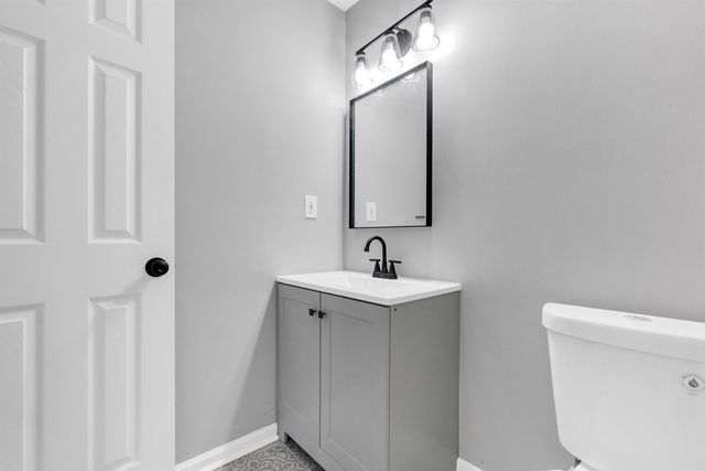 2568 PARKVIEW DR, Memphis, TN 38128