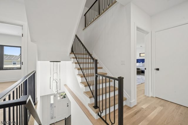 24 Richard Scott Ct, Haledon Boro, NJ 07508