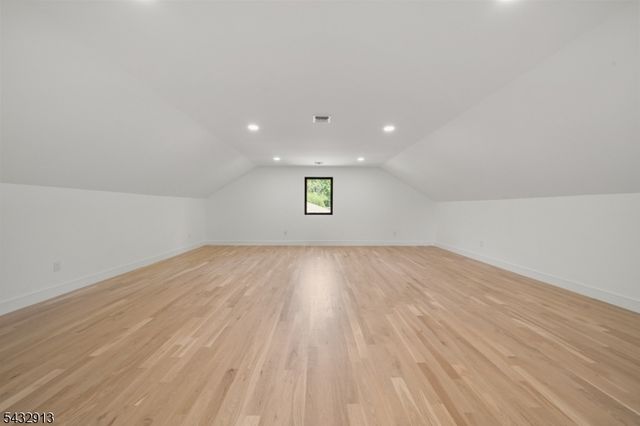 24 Richard Scott Ct, Haledon Boro, NJ 07508