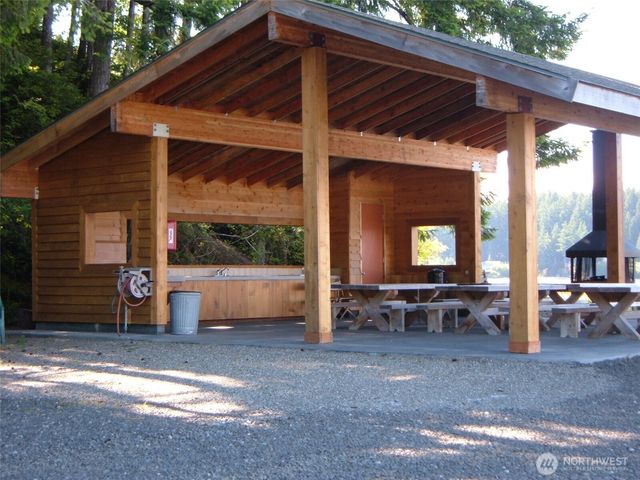 100 E Liberty Road, Shelton, WA 98584
