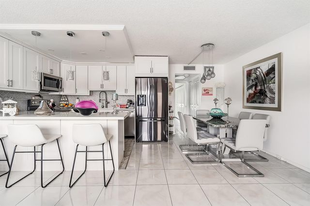 1012 Lincoln 1012, Boca Raton, FL 33434