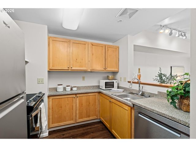 701 COLUMBIA St 515, Vancouver, WA 98660