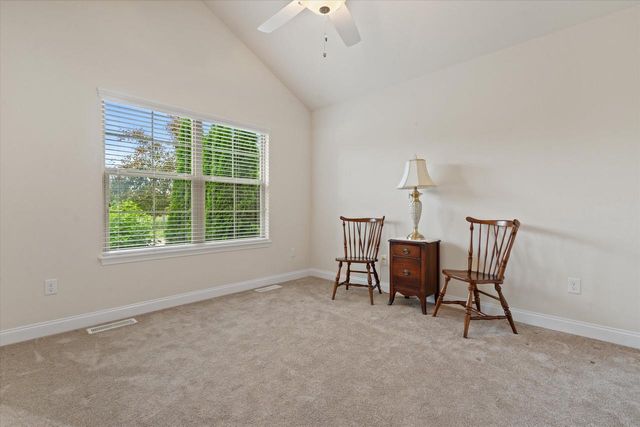 1013 Ann Marie WAY, Oconomowoc, WI 53066
