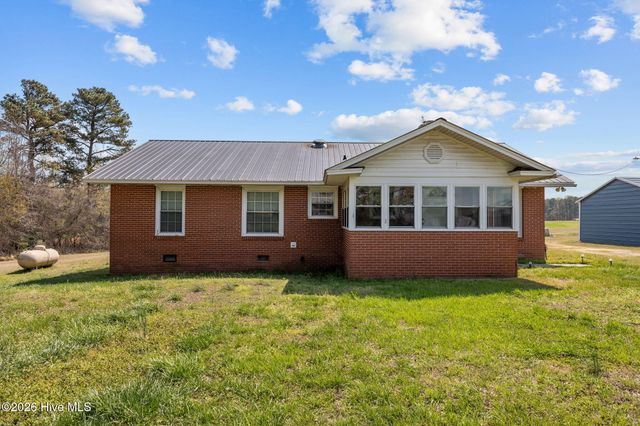 1739 Mcduffie Road, Biscoe, NC 27209