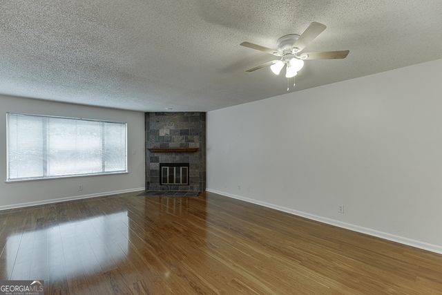 33 FINCH Trail NE, Atlanta, GA 30308