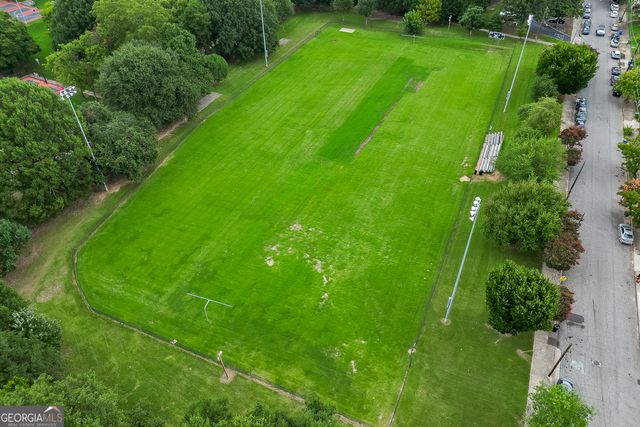 33 FINCH Trail NE, Atlanta, GA 30308