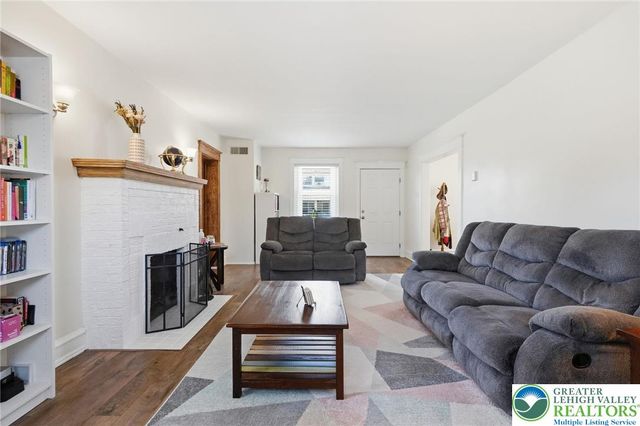 901 North Wahneta Street, Allentown City, PA 18109