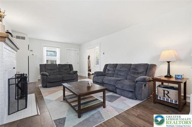 901 North Wahneta Street, Allentown City, PA 18109