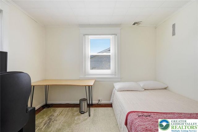 901 North Wahneta Street, Allentown City, PA 18109