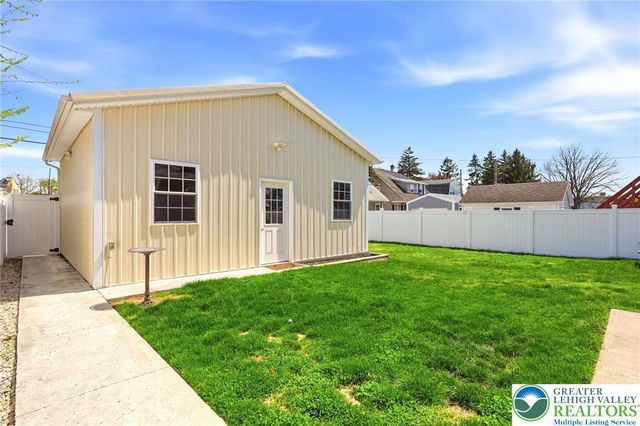 901 North Wahneta Street, Allentown City, PA 18109
