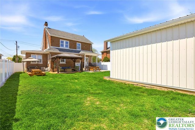 901 North Wahneta Street, Allentown City, PA 18109