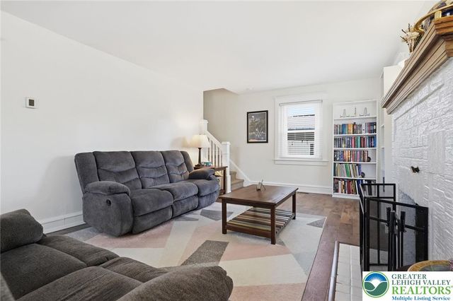 901 North Wahneta Street, Allentown City, PA 18109
