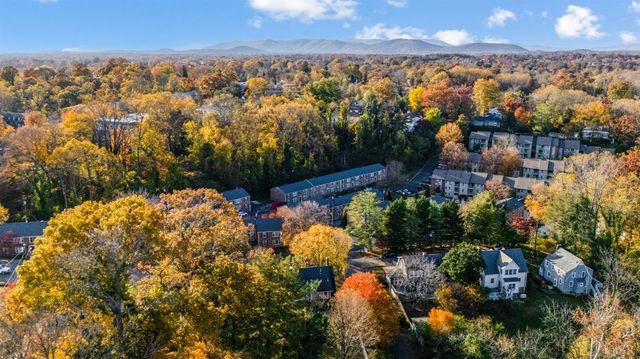 17 West Princeton Circle, Lynchburg, VA 24503