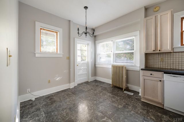 17 West Princeton Circle, Lynchburg, VA 24503